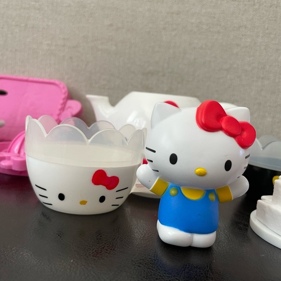 Hello Kitty Sanrio Friends Tea Sets Mcd - Picture 7 of 16